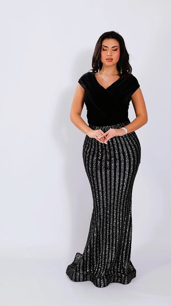 Stunning Black Evening Dress